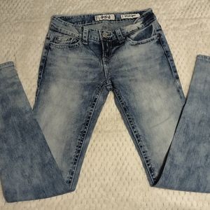 The Buckle Daytrip Scorpio skinny jeans